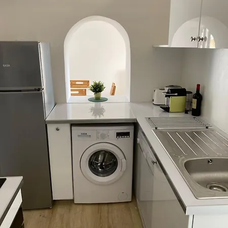 Appartement T3 With Large Roof-top Terrace, Harbor View *