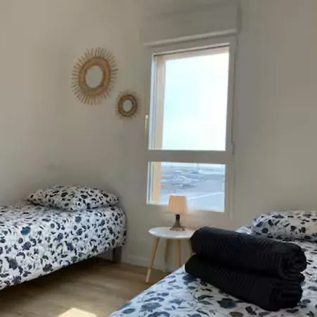 Appartement T3 With Large Roof-top Terrace, Harbor View