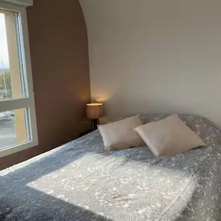 T3 With Large Roof-top Terrace, Harbor View Appartement *